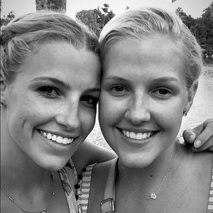 Meet your Posher, Rene